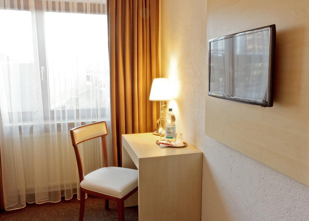 Hotel Ganita Вайл ам Рейн Стая снимка